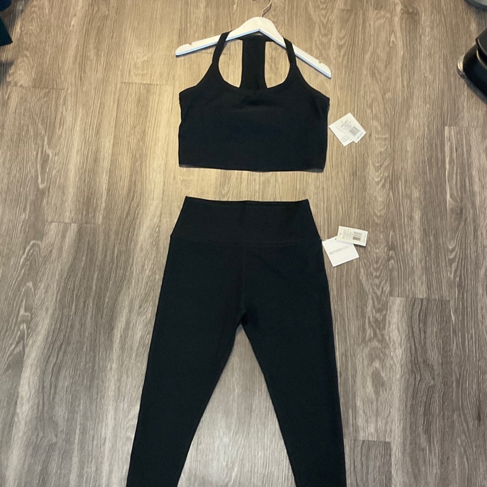 Beyond Yoga Black Top and Leggings Set NWT